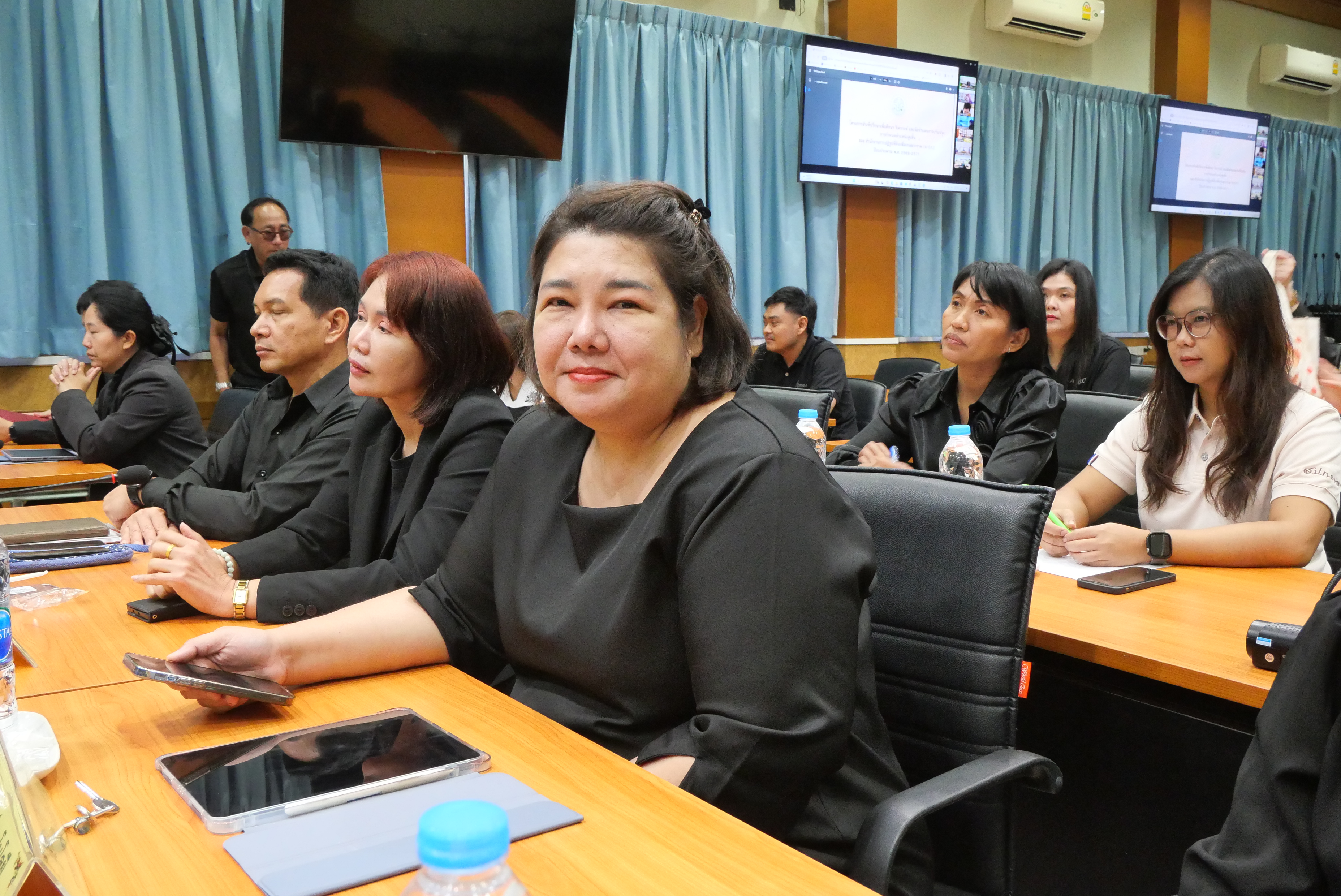 title - เลขาธิการ ส.ป.ก. เปิดการประชุม “สร้างความเข้าใจในการดำเนินโครงการและให้คำชี้แจงเกี่ยวกับการรวบรวม การเก็บข้อมูลเพื่อ ใช้ในการจัดทำแผนกำหนดตำแหน่ง เพื่อปรับปรุงการกำหนดตำแหน่งเป็นระดับสูงขึ้น ของ ส.ป.ก.”